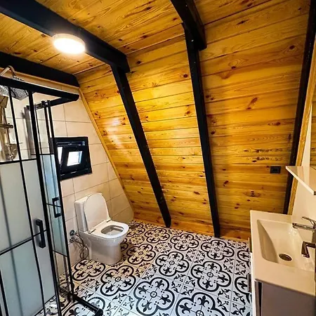 Luxury With Heated Pool & Jacuzzi