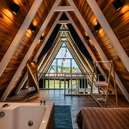 Luxury With Heated Pool & Jacuzzi Prázdninový dům Sapanca